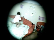 2019最新流出作品-酒店大圓紅床拔完火罐的小哥和漂亮女友邊看鬼片邊啪啪 1080P高清